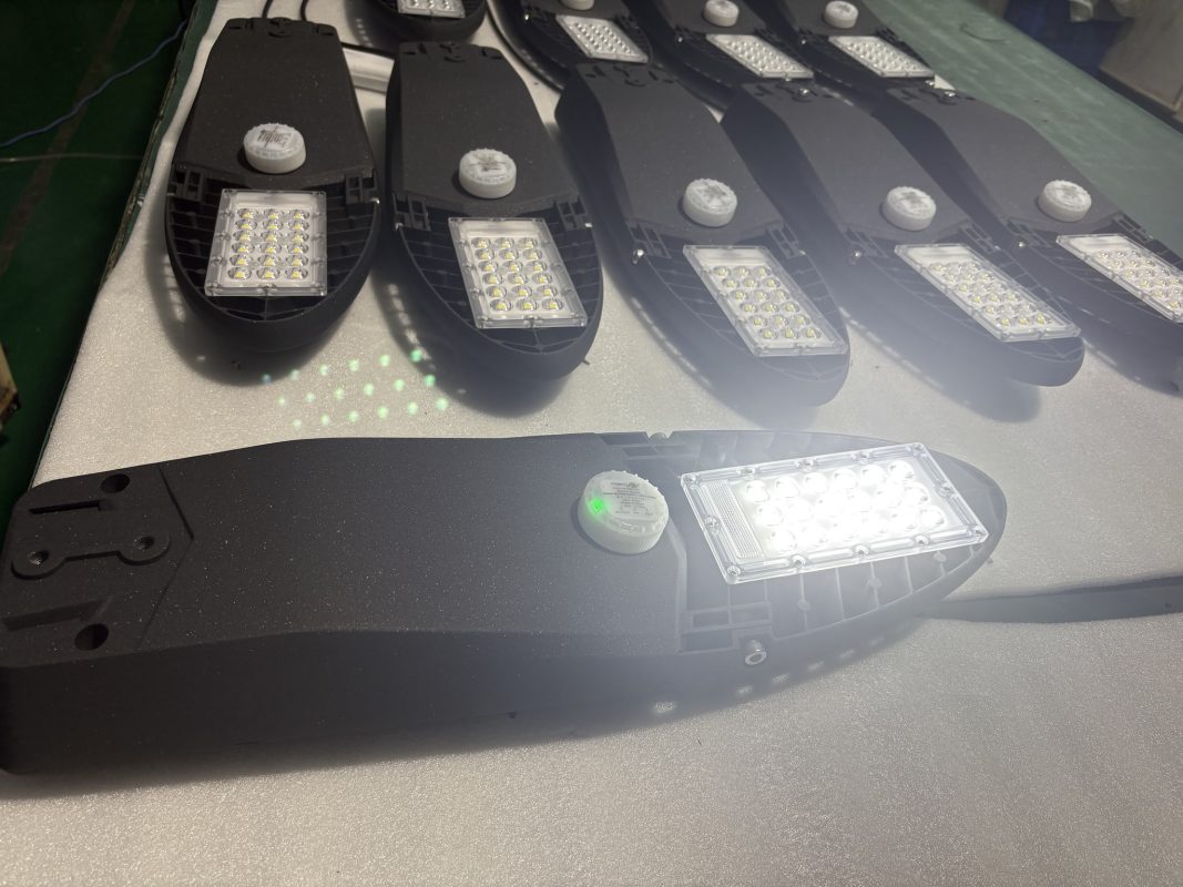 LED street light with motion sensor used in parking area