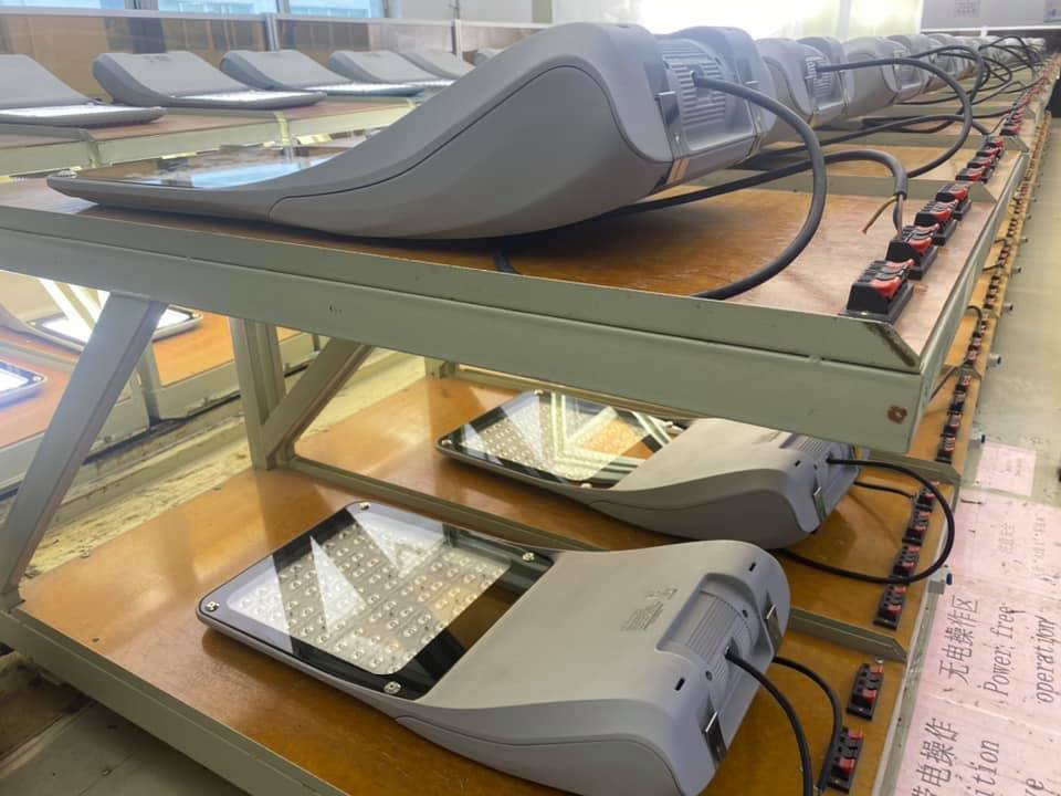 100% aging test production line for King Series LED street lights