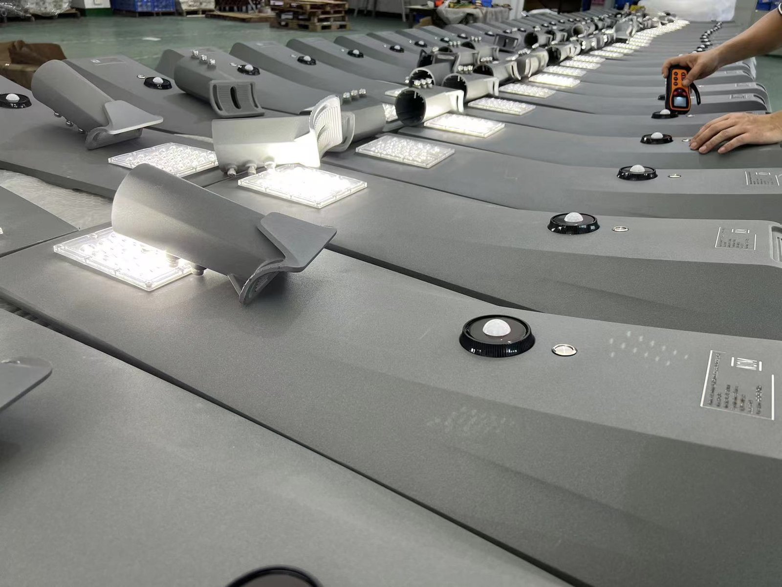 LEYOND Solar Street Light Assembly