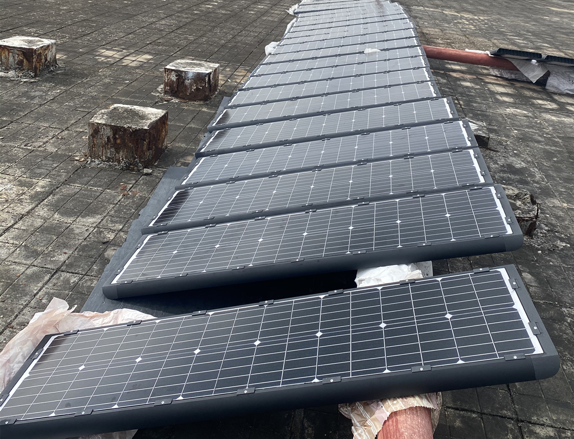 Outdoor charging and discharging test ensuring battery stability under sun